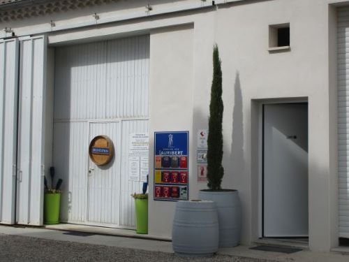 Voordeur cave